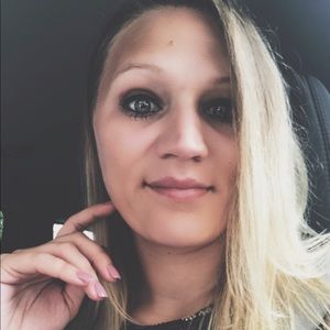 Meet your Posher, Kasey